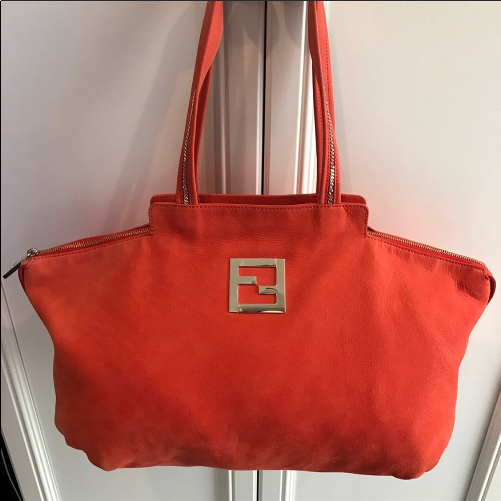 🎉HP 💯Authentic Fendi Suede Bag